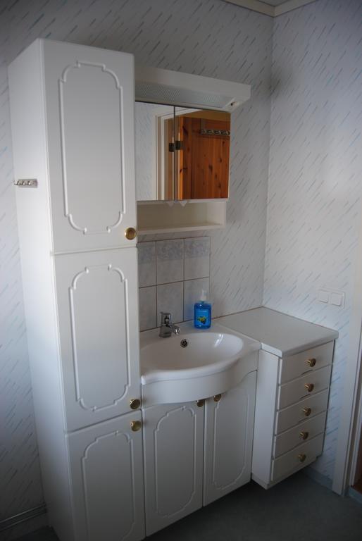 Orsastuguthyrning-Hansjoe 部屋 写真